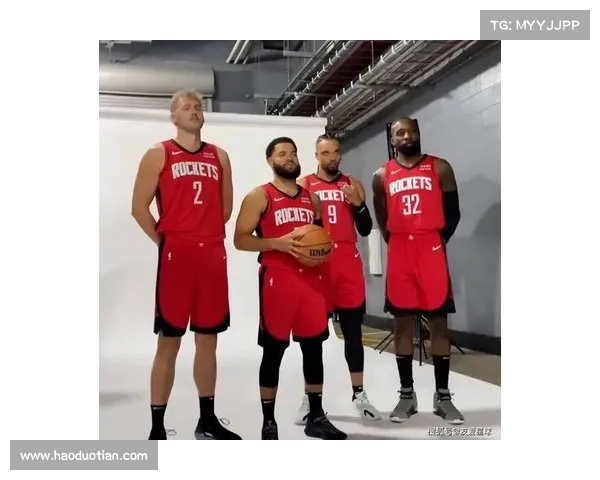 以NBA经验老将为核心打造球队新策略 聚焦经验与年轻球员融合的成功路径 以NBA经验老将为核心打造球队新策略 聚焦经验与年轻球员融合的成功路径